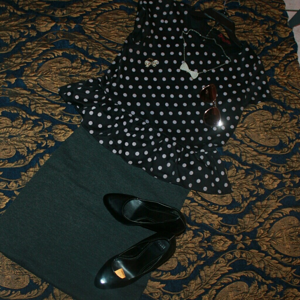 -SOLD- Polka dot fit flare tan and black blouse